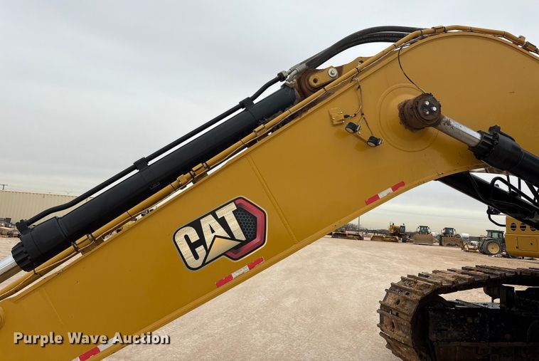 image for item EU4832 2020 Caterpillar 395 excavator