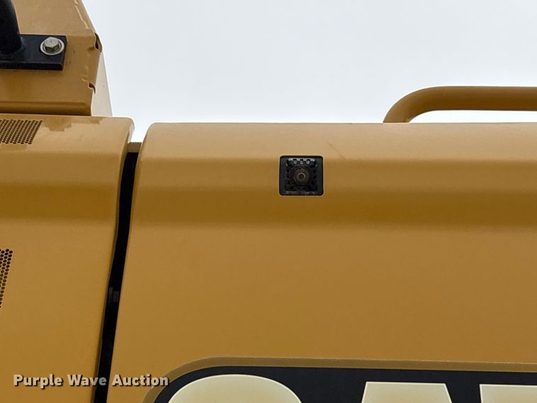 image for item EU4832 2020 Caterpillar 395 excavator