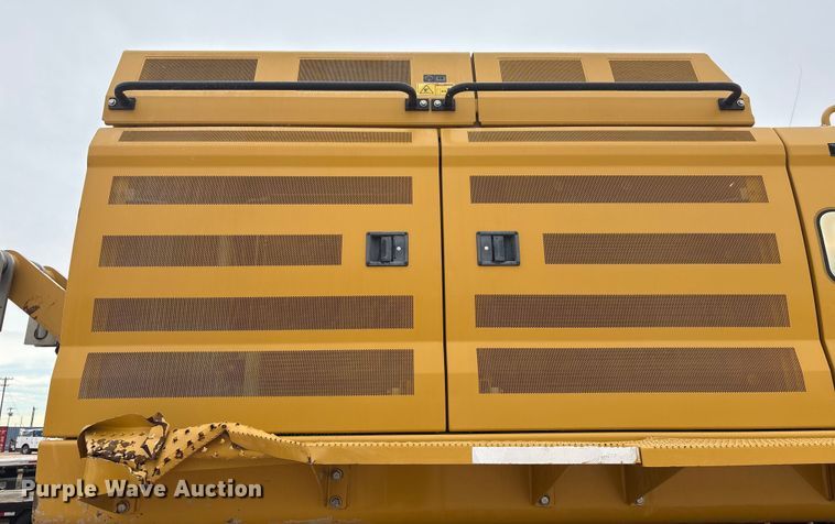 image for item EU4832 2020 Caterpillar 395 excavator