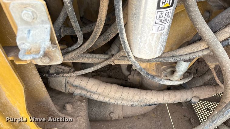 image for item EU4832 2020 Caterpillar 395 excavator