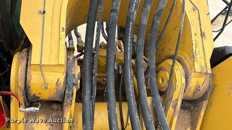 image for item EU4832 2020 Caterpillar 395 excavator