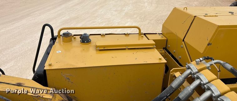 image for item EU4832 2020 Caterpillar 395 excavator