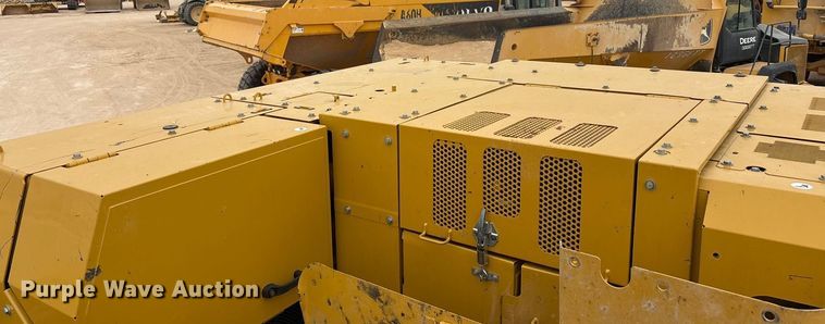 image for item EU4832 2020 Caterpillar 395 excavator