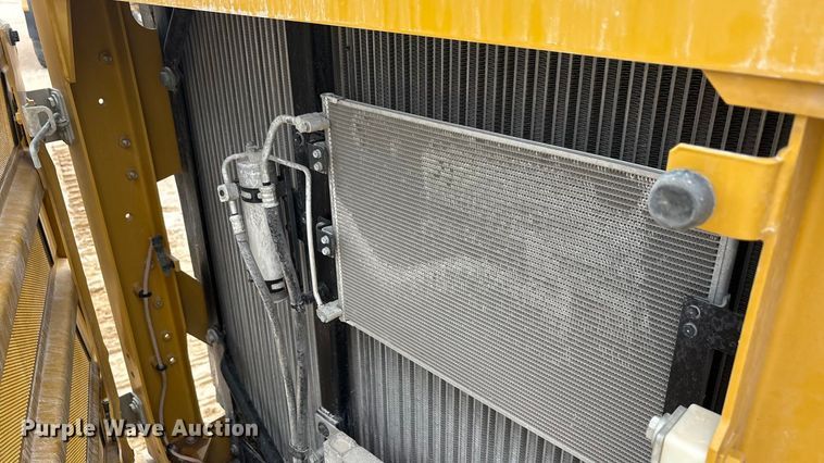 image for item EU4832 2020 Caterpillar 395 excavator