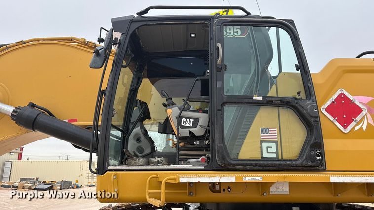 image for item EU4832 2020 Caterpillar 395 excavator