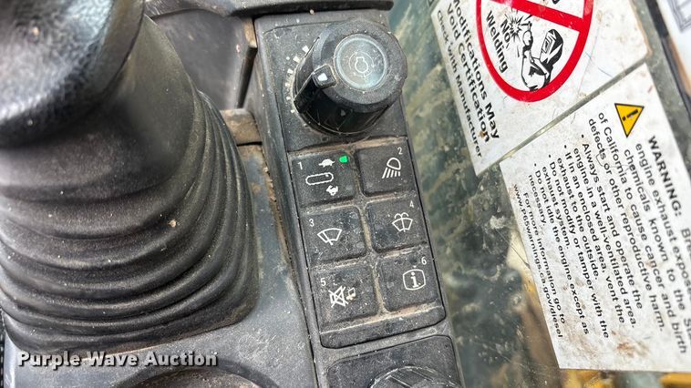 image for item EU4832 2020 Caterpillar 395 excavator