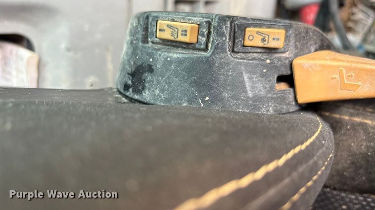 image for item EU4832 2020 Caterpillar 395 excavator