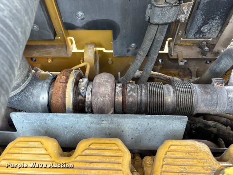 image for item EU4832 2020 Caterpillar 395 excavator