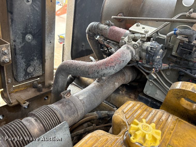 image for item EU4832 2020 Caterpillar 395 excavator