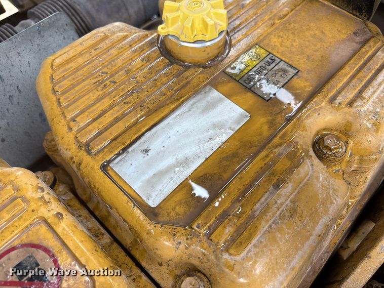 image for item EU4832 2020 Caterpillar 395 excavator