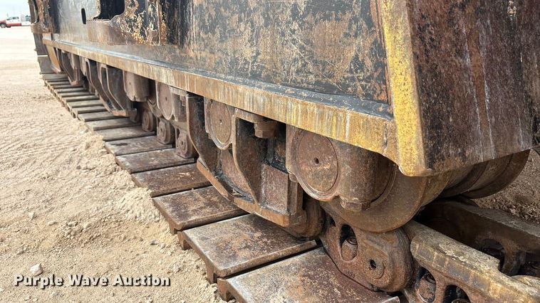 image for item EU4832 2020 Caterpillar 395 excavator