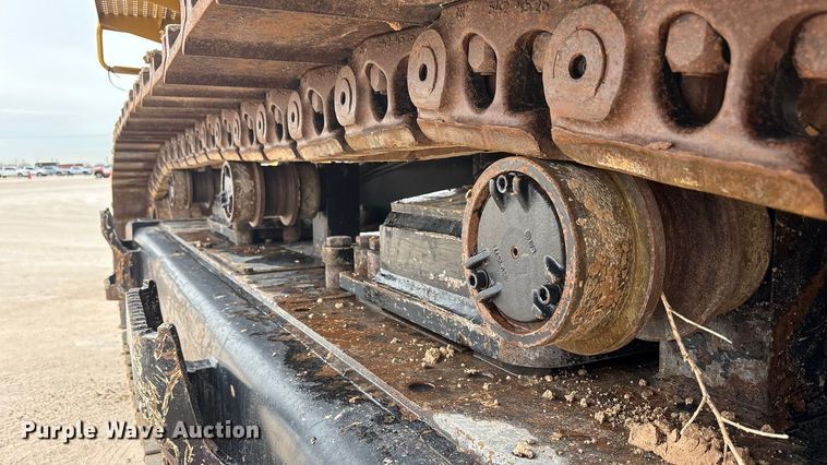 image for item EU4832 2020 Caterpillar 395 excavator