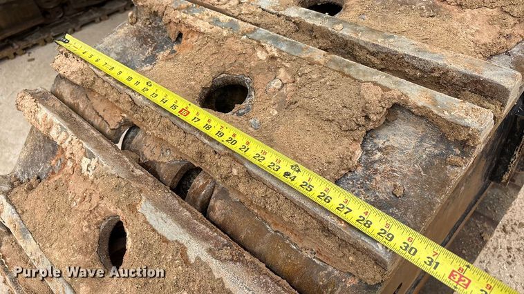 image for item EU4832 2020 Caterpillar 395 excavator