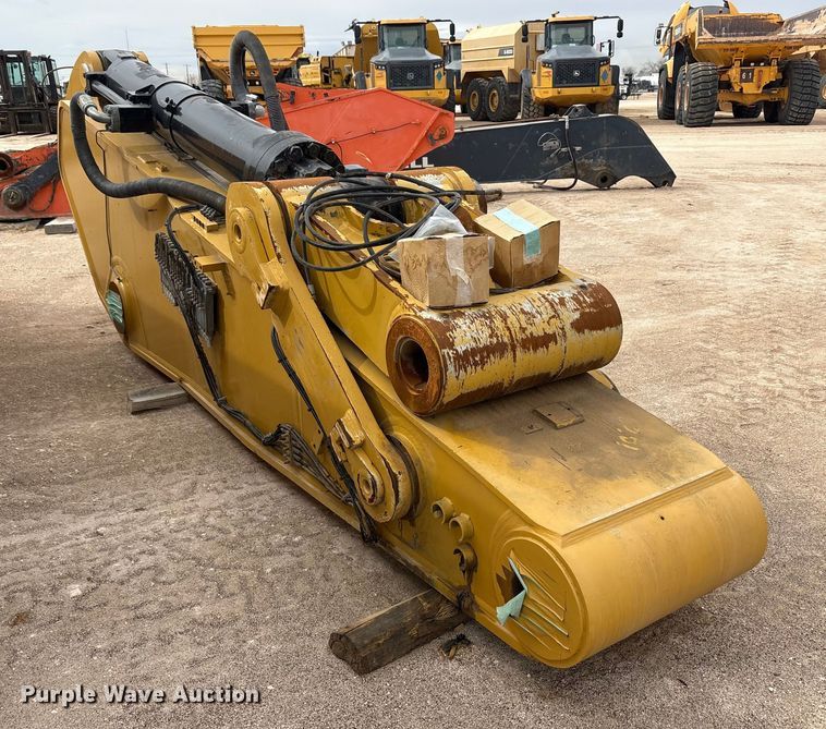 image for item EU4832 2020 Caterpillar 395 excavator