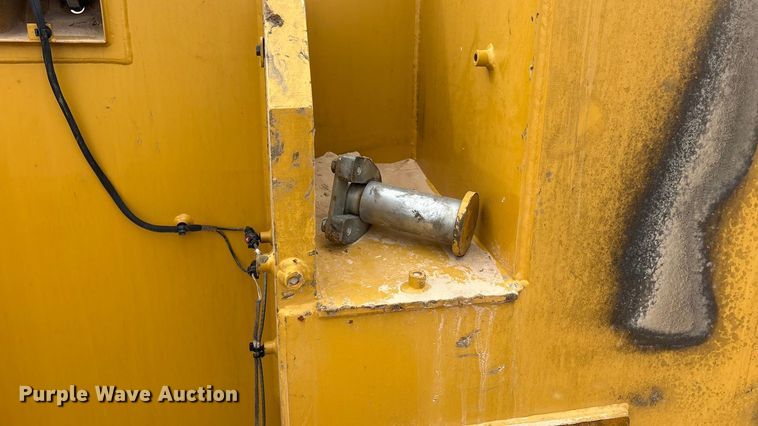 image for item EU4832 2020 Caterpillar 395 excavator