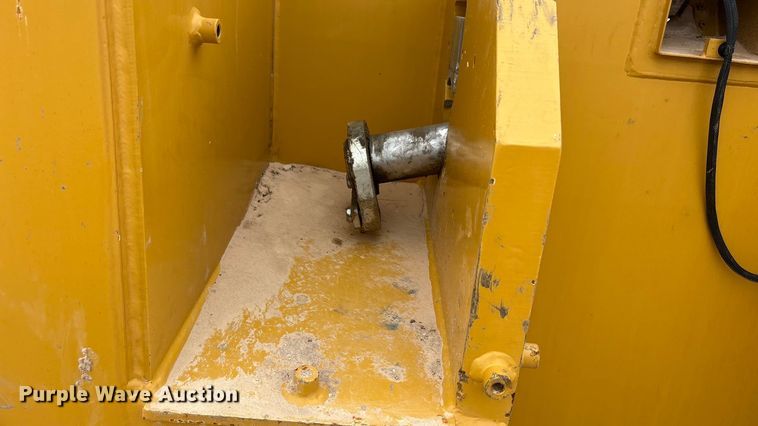 image for item EU4832 2020 Caterpillar 395 excavator