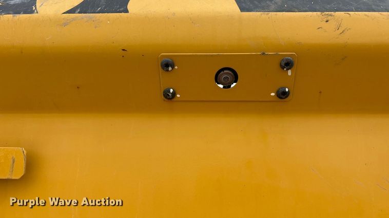 image for item EU4832 2020 Caterpillar 395 excavator