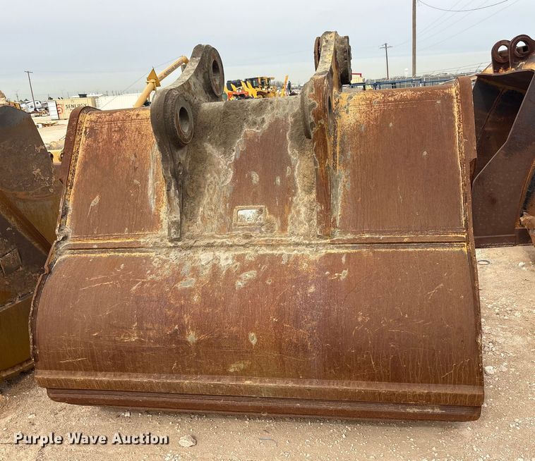 image for item EU4832 2020 Caterpillar 395 excavator