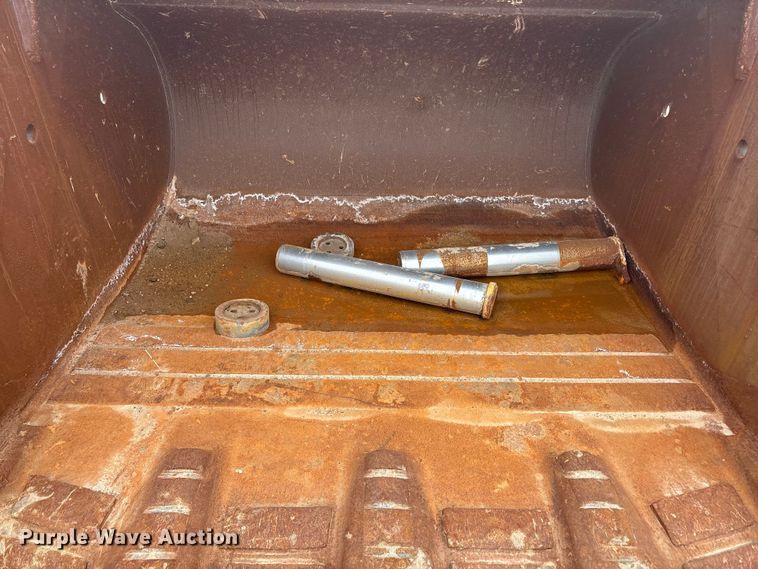 image for item EU4832 2020 Caterpillar 395 excavator