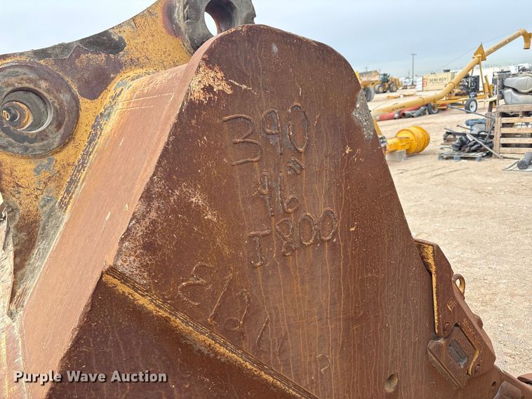 image for item EU4832 2020 Caterpillar 395 excavator