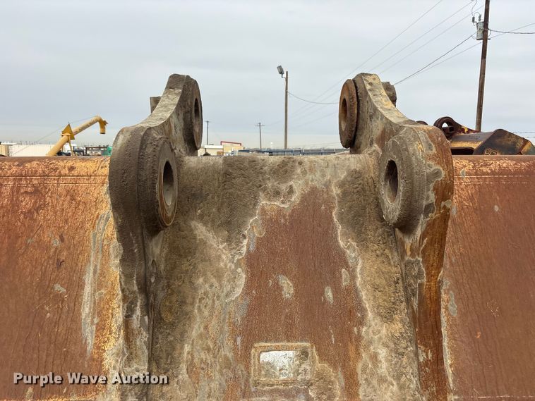 image for item EU4832 2020 Caterpillar 395 excavator