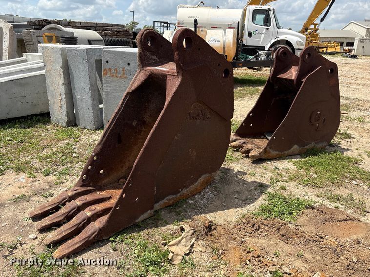 image for item EU7495 Tooth Pro and CP (2) excavator buckets