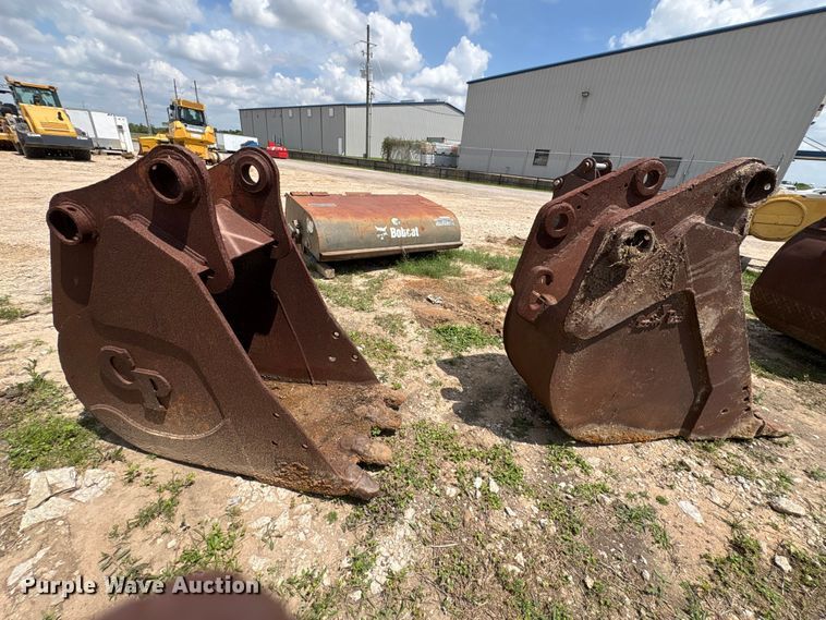 image for item EU7495 Tooth Pro and CP (2) excavator buckets