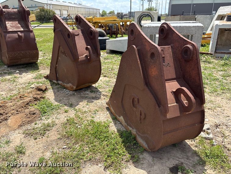 image for item EU7495 Tooth Pro and CP (2) excavator buckets