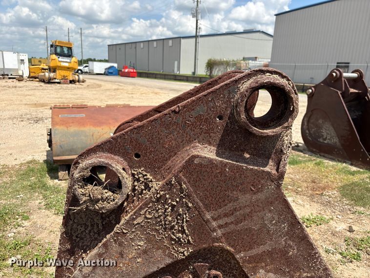 image for item EU7495 Tooth Pro and CP (2) excavator buckets