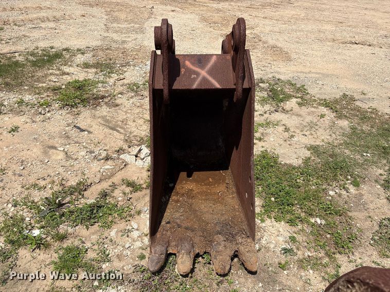 image for item EU7495 Tooth Pro and CP (2) excavator buckets