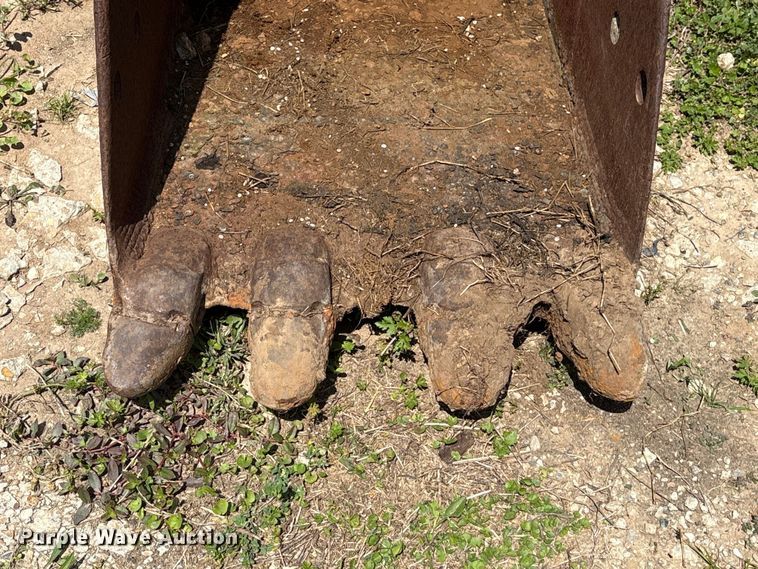 image for item EU7495 Tooth Pro and CP (2) excavator buckets