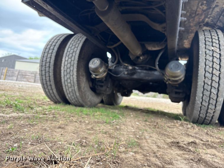 image for item EV2890 2004 Mack Granite dump truck