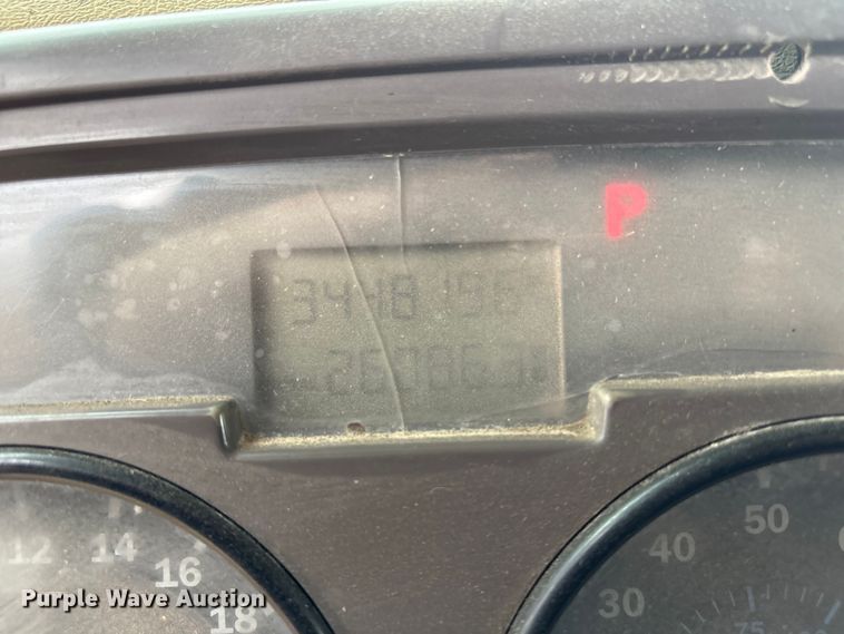 image for item EV2890 2004 Mack Granite dump truck