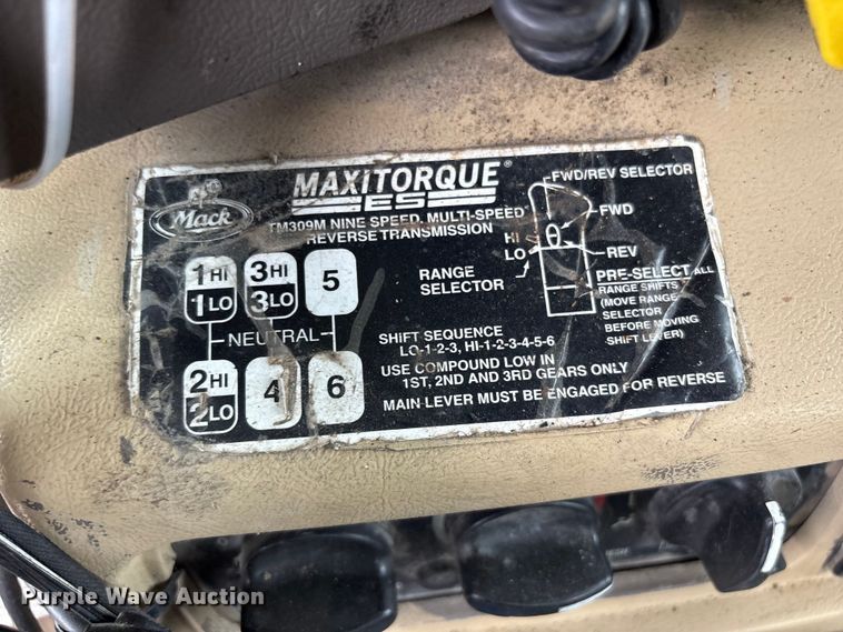 image for item EV2890 2004 Mack Granite dump truck