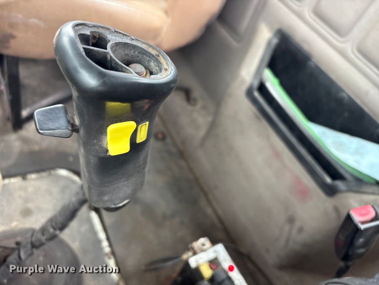 image for item EV2890 2004 Mack Granite dump truck