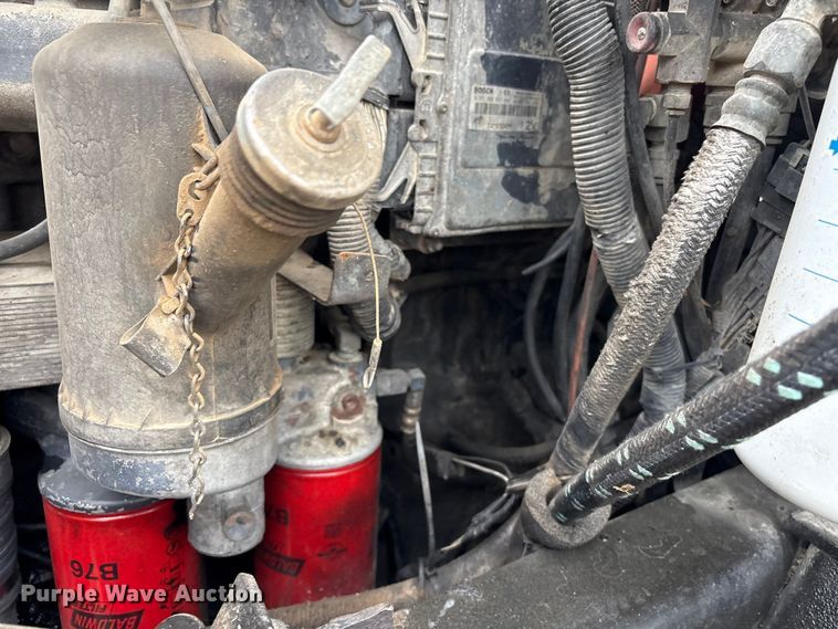 image for item EV2890 2004 Mack Granite dump truck