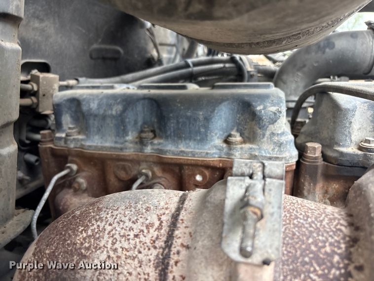 image for item EV2890 2004 Mack Granite dump truck