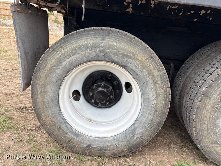 image for item EV2890 2004 Mack Granite dump truck