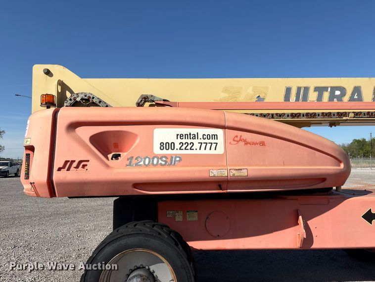 image for item EV2907 2003 JLG 1200SJP boom lift