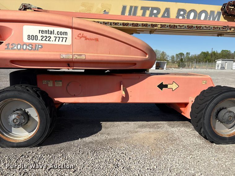 image for item EV2907 2003 JLG 1200SJP boom lift