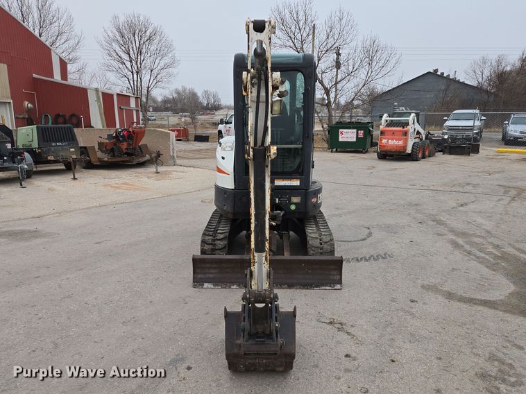 image for item EV5581 2015 Bobcat E26 mini excavator