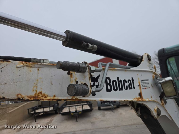 image for item EV5581 2015 Bobcat E26 mini excavator