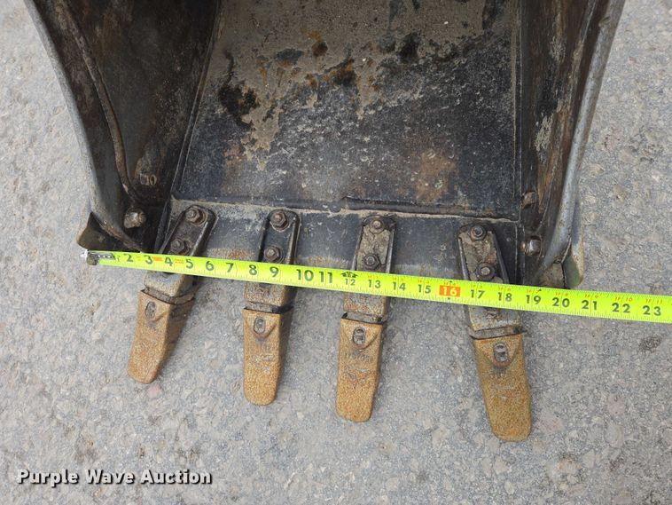 image for item EV5581 2015 Bobcat E26 mini excavator