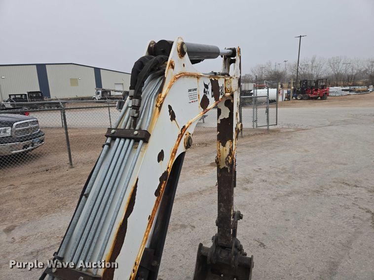 image for item EV5581 2015 Bobcat E26 mini excavator