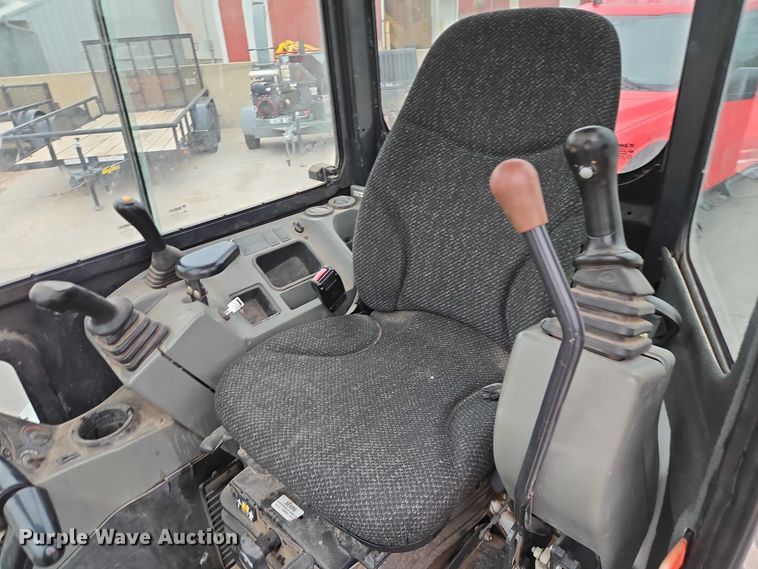 image for item EV5581 2015 Bobcat E26 mini excavator