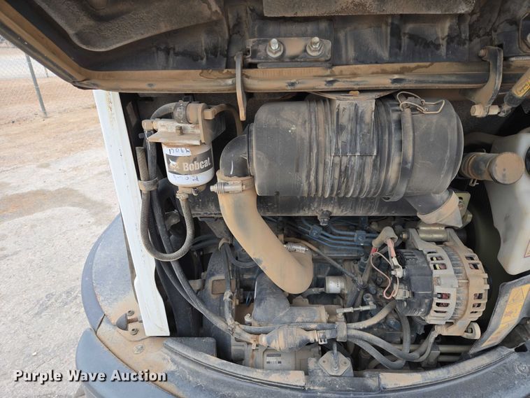 image for item EV5581 2015 Bobcat E26 mini excavator
