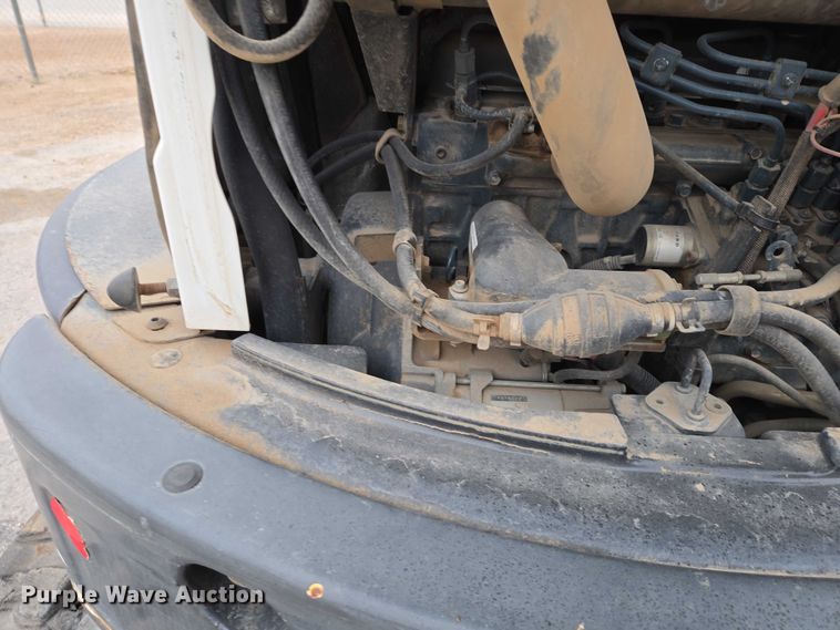 image for item EV5581 2015 Bobcat E26 mini excavator