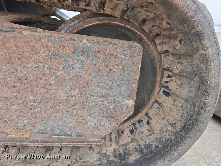 image for item EV5581 2015 Bobcat E26 mini excavator