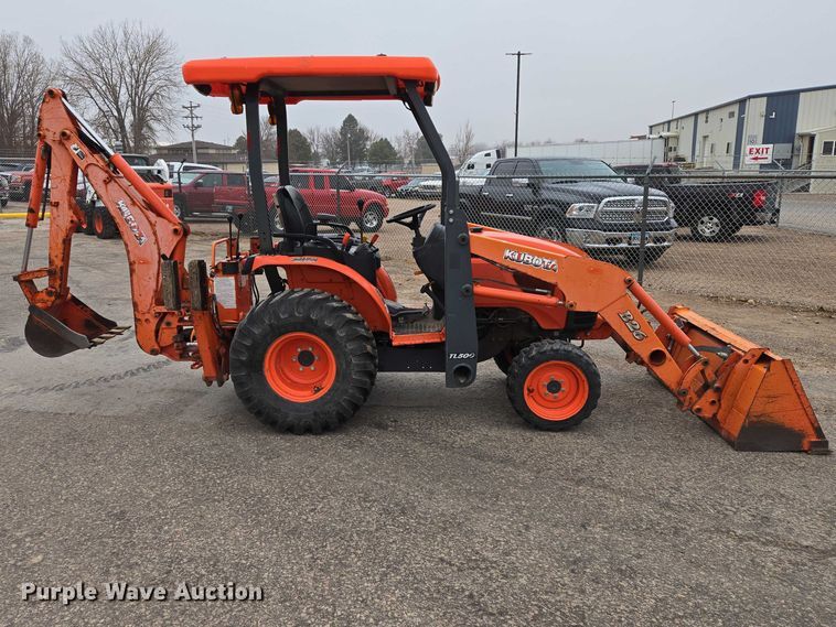 image for item EV5582 Kubota B26 HST backhoe