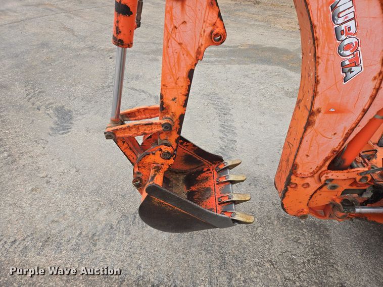 image for item EV5582 Kubota B26 HST backhoe